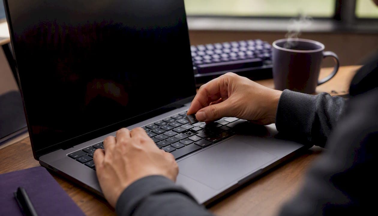 API Key Rotation for Developers and DevOps: Zero-Downtime Guide